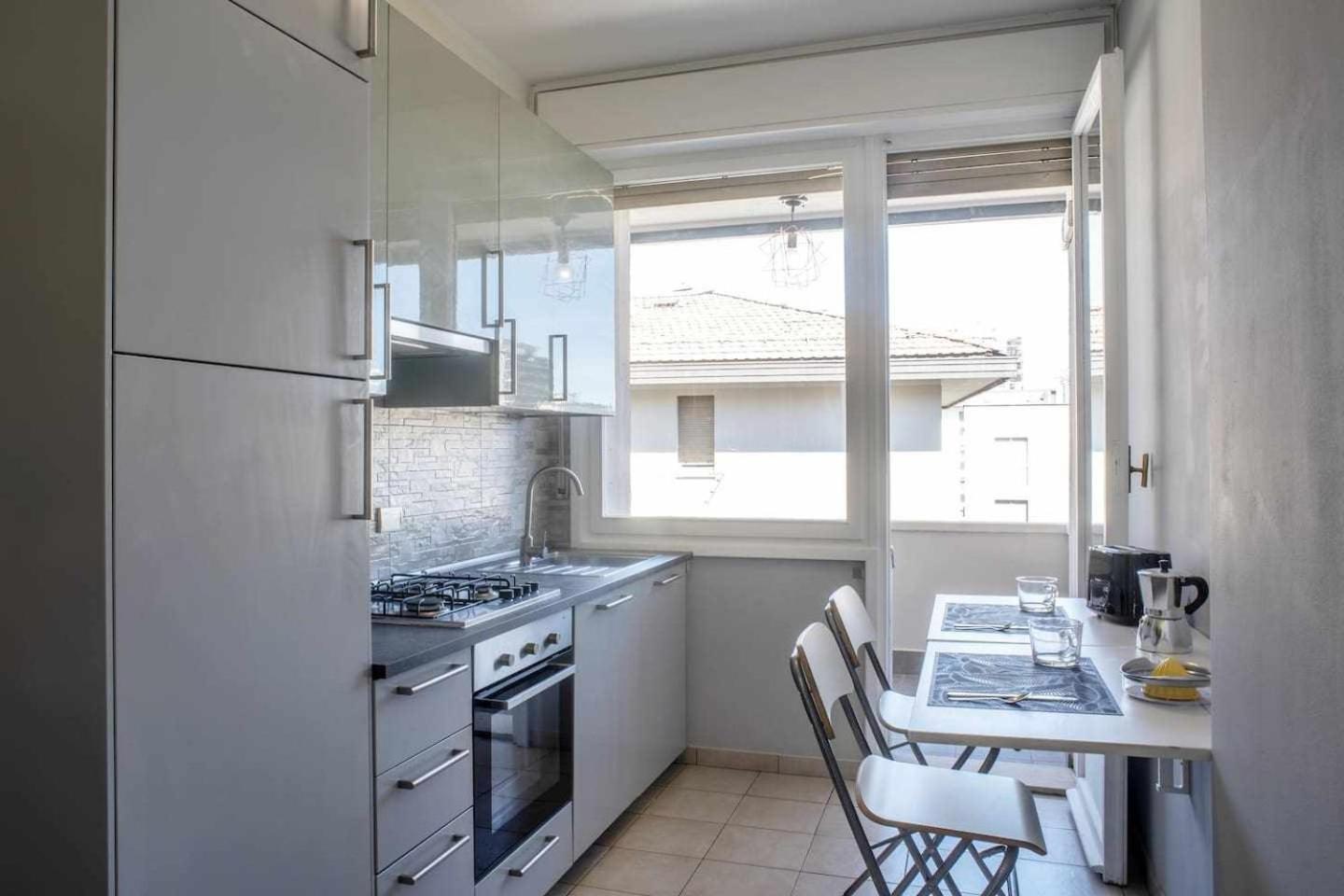 Suite La Montagnola Park 200M Stazione Centrale Bolonia Zewnętrze zdjęcie
