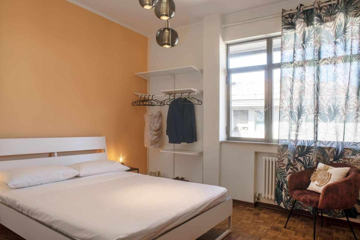 Suite La Montagnola Park 200M Stazione Centrale Bolonia Zewnętrze zdjęcie